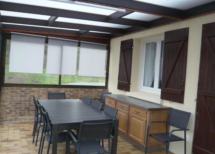 De La Vallée De Mai *