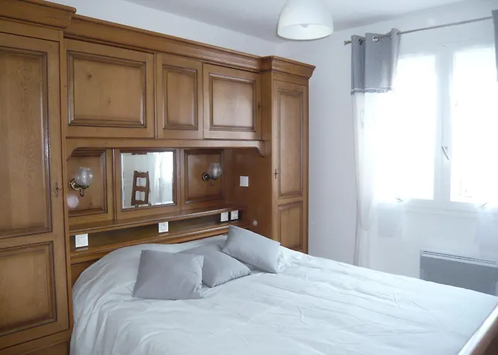 De La Vallée De Mai