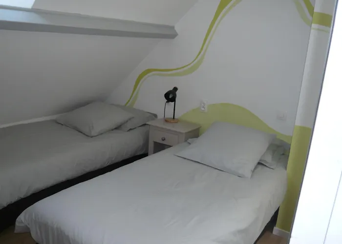 De La Vallée De Mai